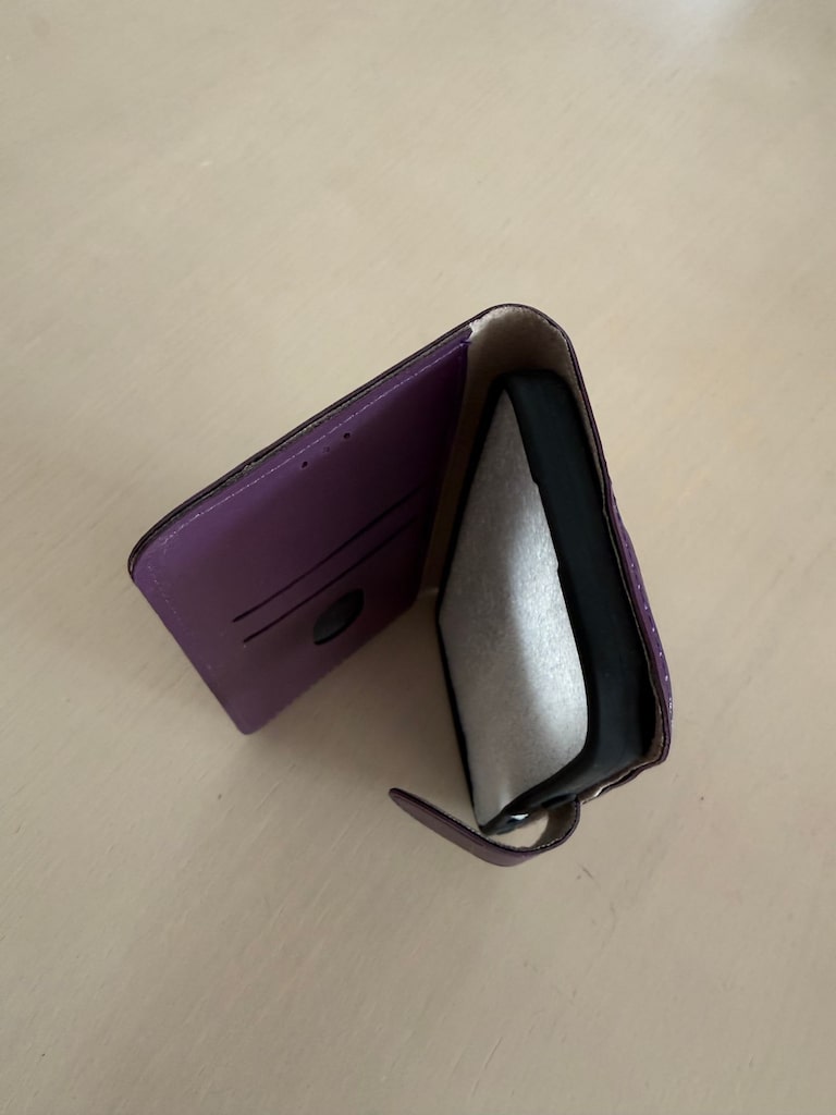 iphone 16 Pro kapaklı kılıf - 6