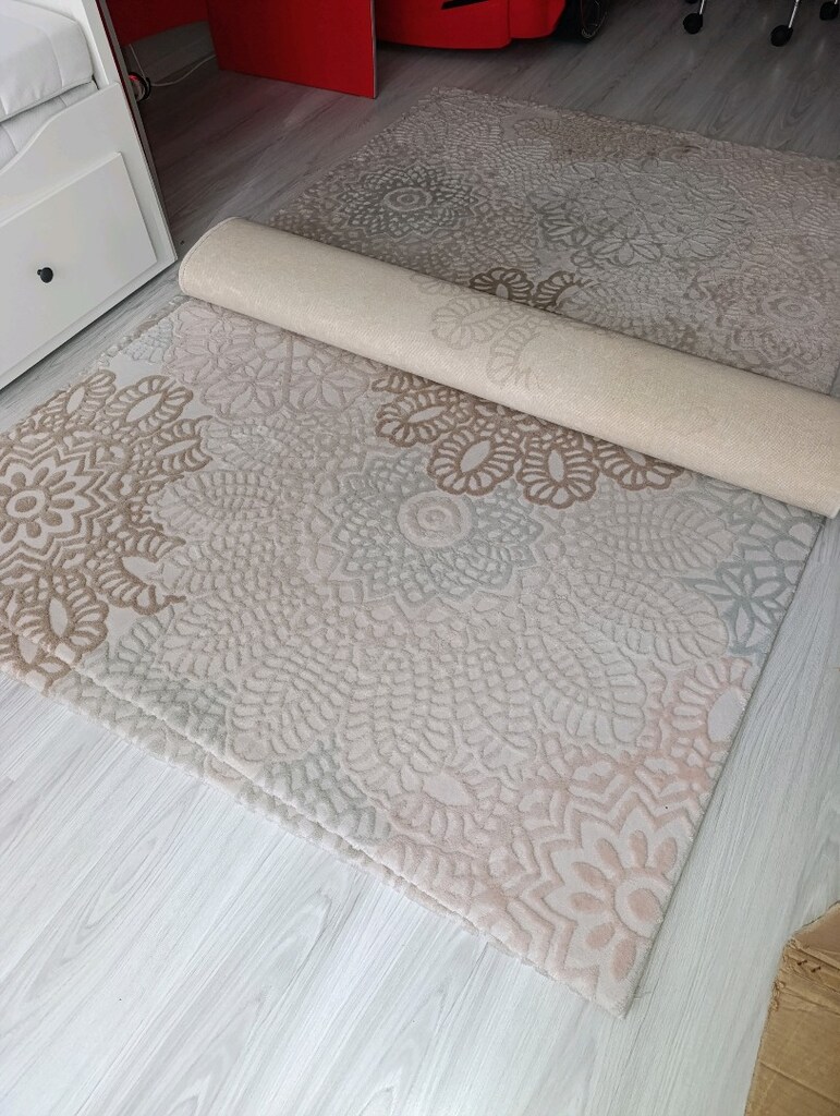 4 metre kare halı 2 adet ayni - 3