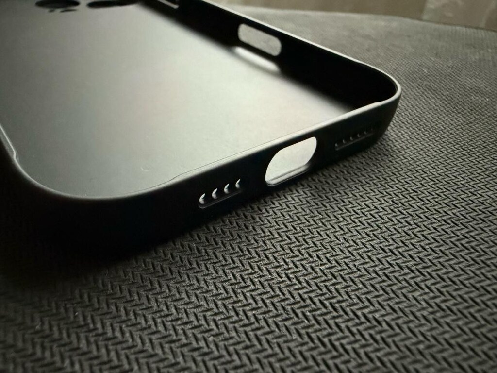 iPhone 16 Pro Max Kılıfı - 4
