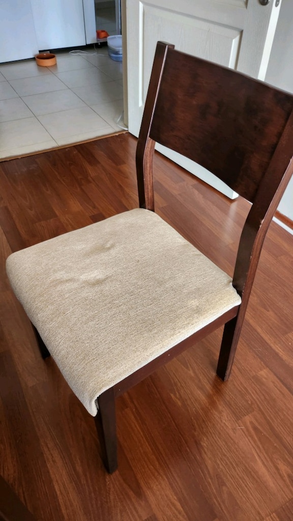Yemek masasi ve 6 sandalye - 6