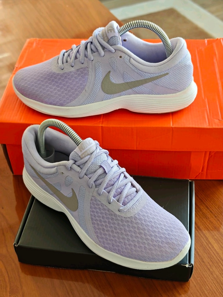 Nike Revolution Orjinal sıfır gibi üründür denemek için giyilmis - 7
