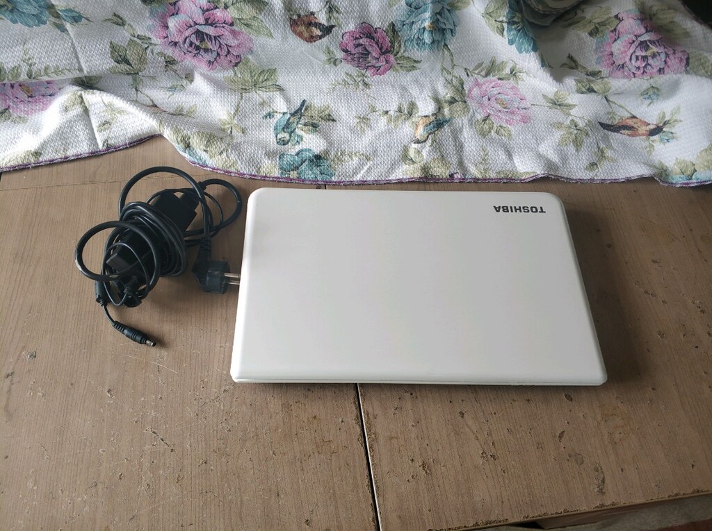 toşhiba i3 3 nesil 6 GB rem geforce ekran kartı temiz laptop - 9