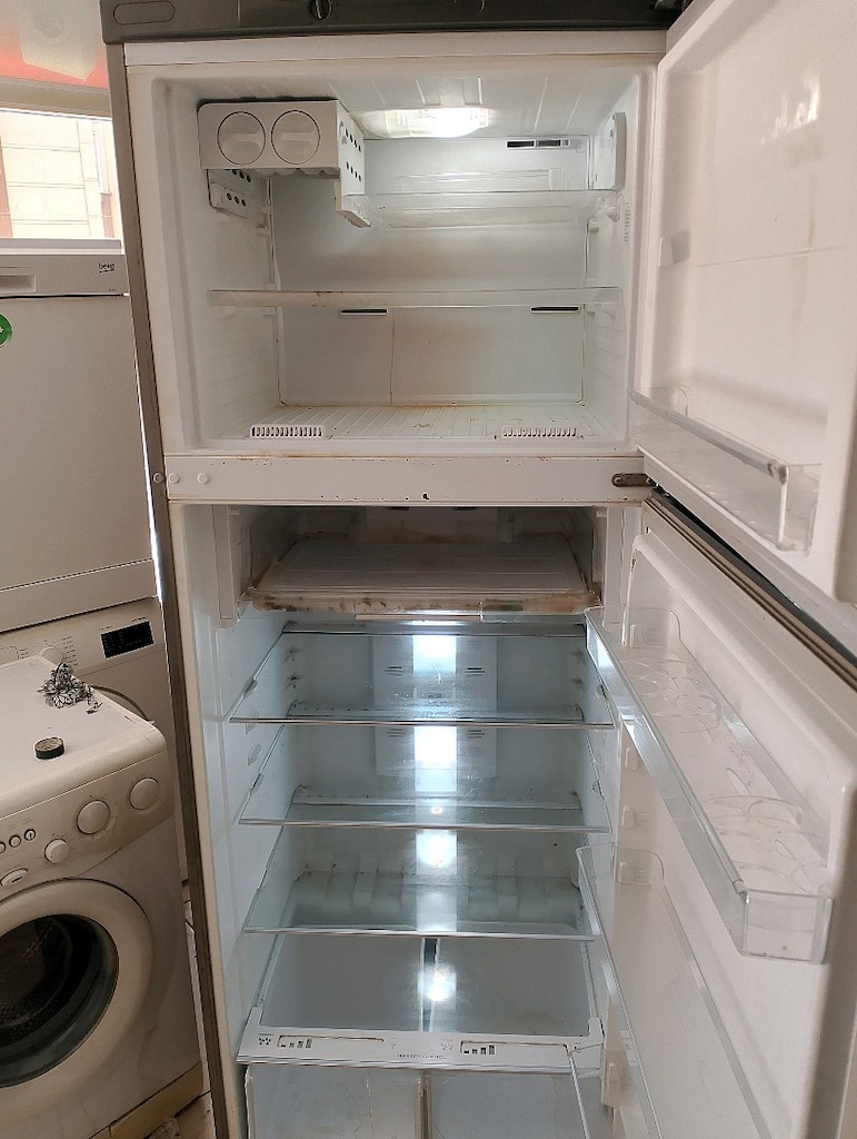 Ariston Hotpoint nofros buzdolabı nakliye kurulum dağil sorunsuz - 6