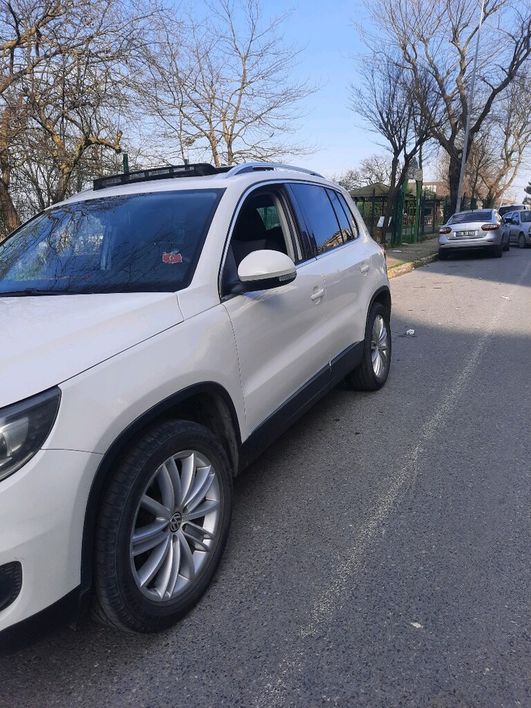 wolksvargen 2012 tiguan - 3