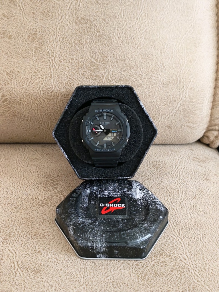 Casio GA-B2100- 1ADR