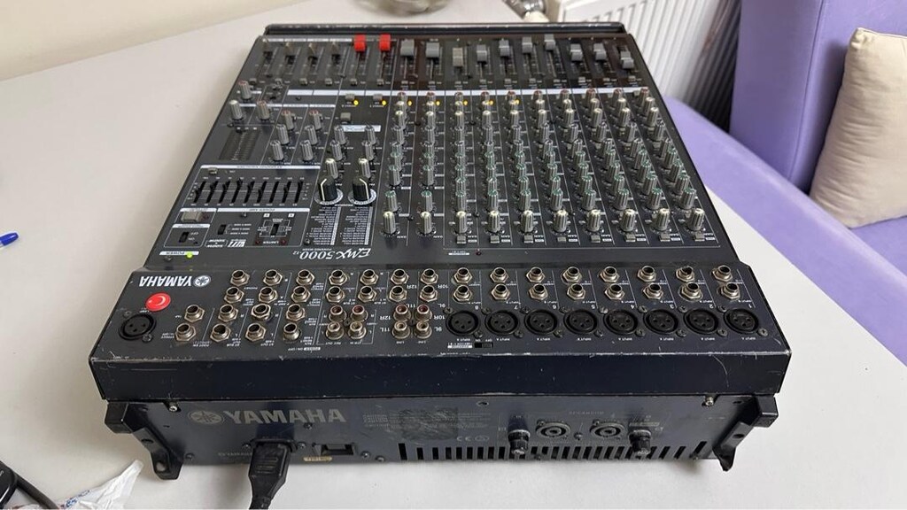 Yamaha EMX 5000 mikser - 10