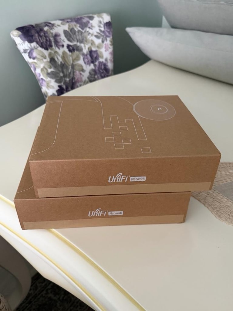 Kapalı Kutu Ubiquiti UniFi UAP-AC-LR Long Range Access Point - 5