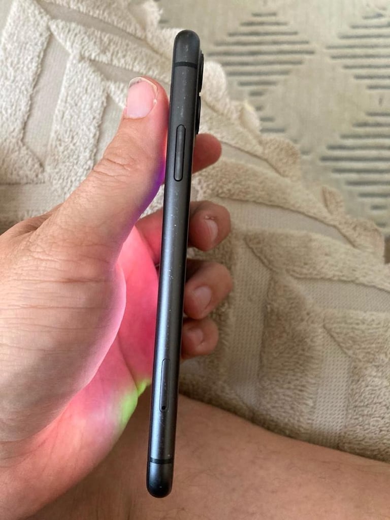 İphone 11 64 GB Siyah - 4