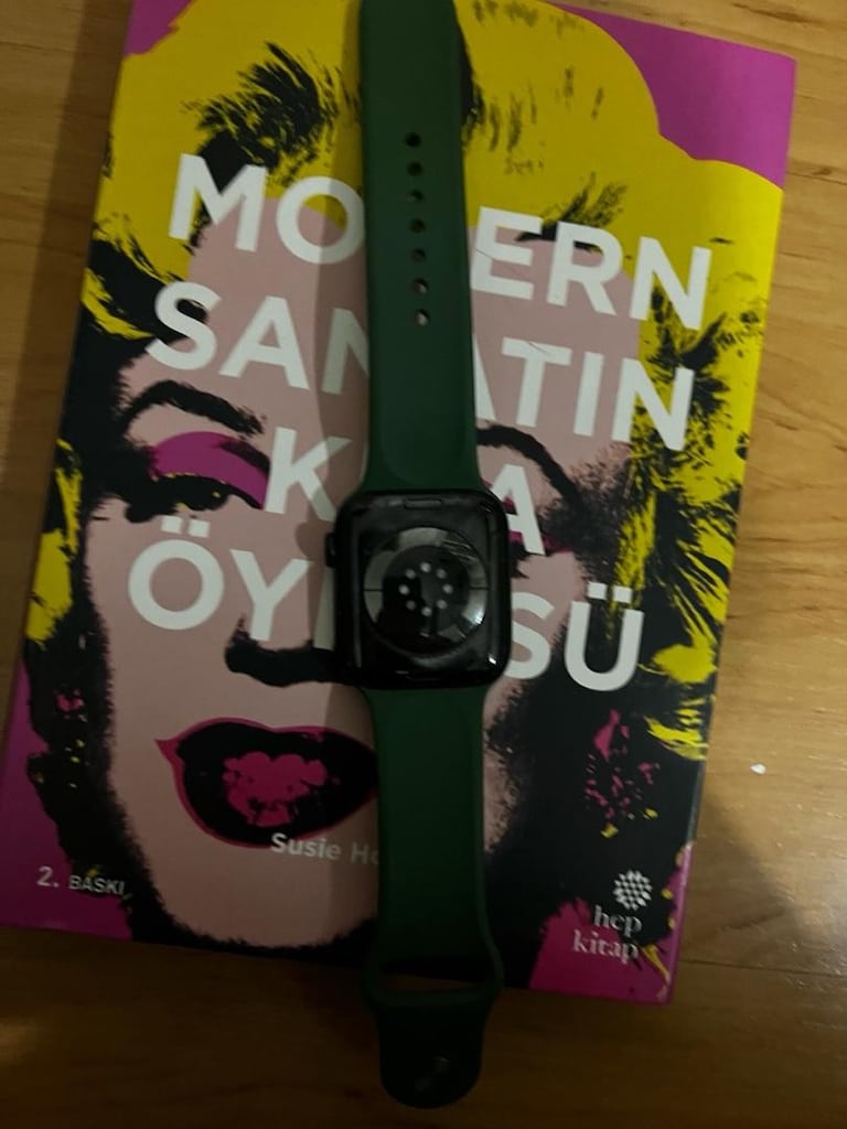 Apple Watch Series 7 - 4