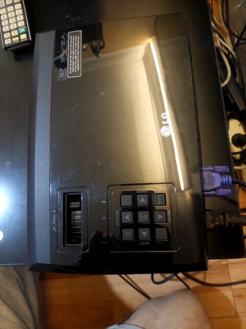 LG BS 275 model projeksiyon