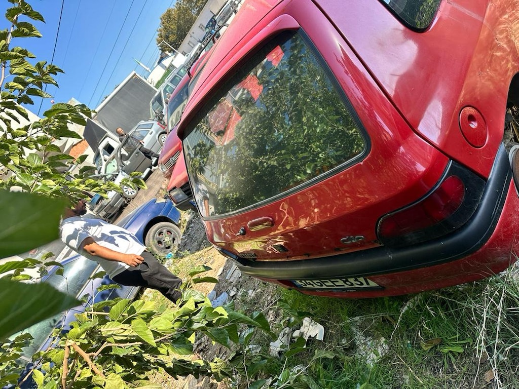 clio 1.8 tüm parçalar - 4