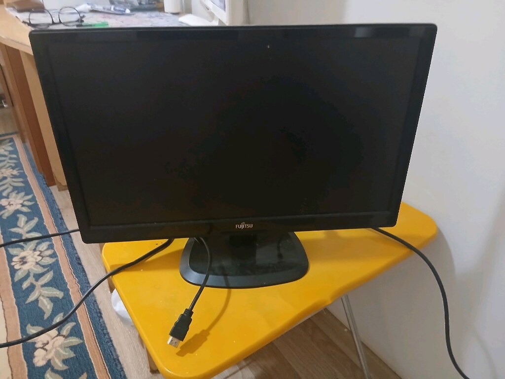 monitör fujitsu - 2