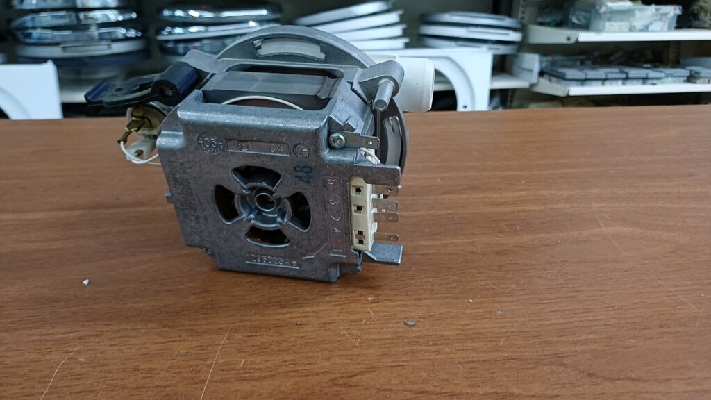 Bosch SGI55E55EU Bulaşık Makinesi Yıkama Motoru 2.el Çıkma Orijinal - 5