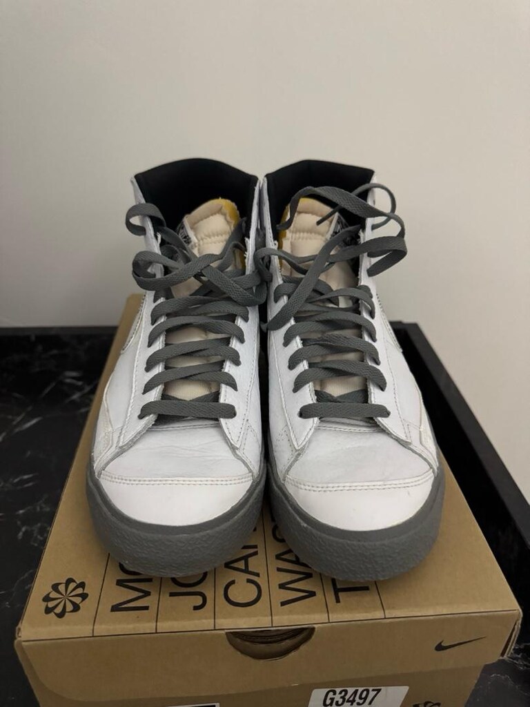 Nike Blazer Mid 77