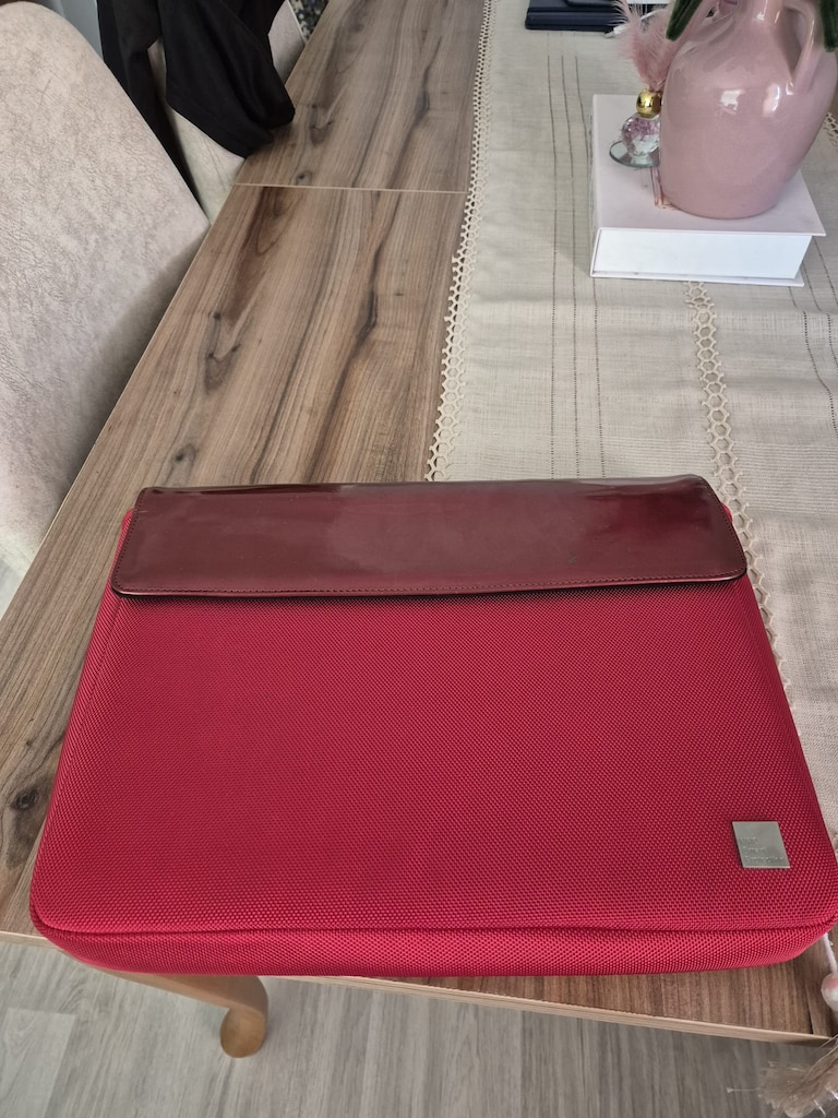 sony orjinal notebook ve tablet çantası