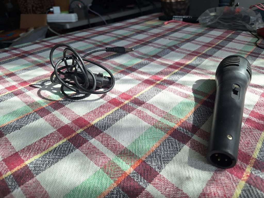 Kablolu Mikrofon - Vokal ve Karaoke için Uygundur - Sorunsuz - 2