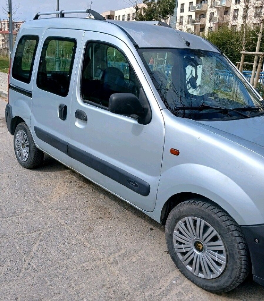 EMEKLİ ÖĞRETMENDEN RENAULT KANGOO MULTİX 1.5 DİZEL - 2