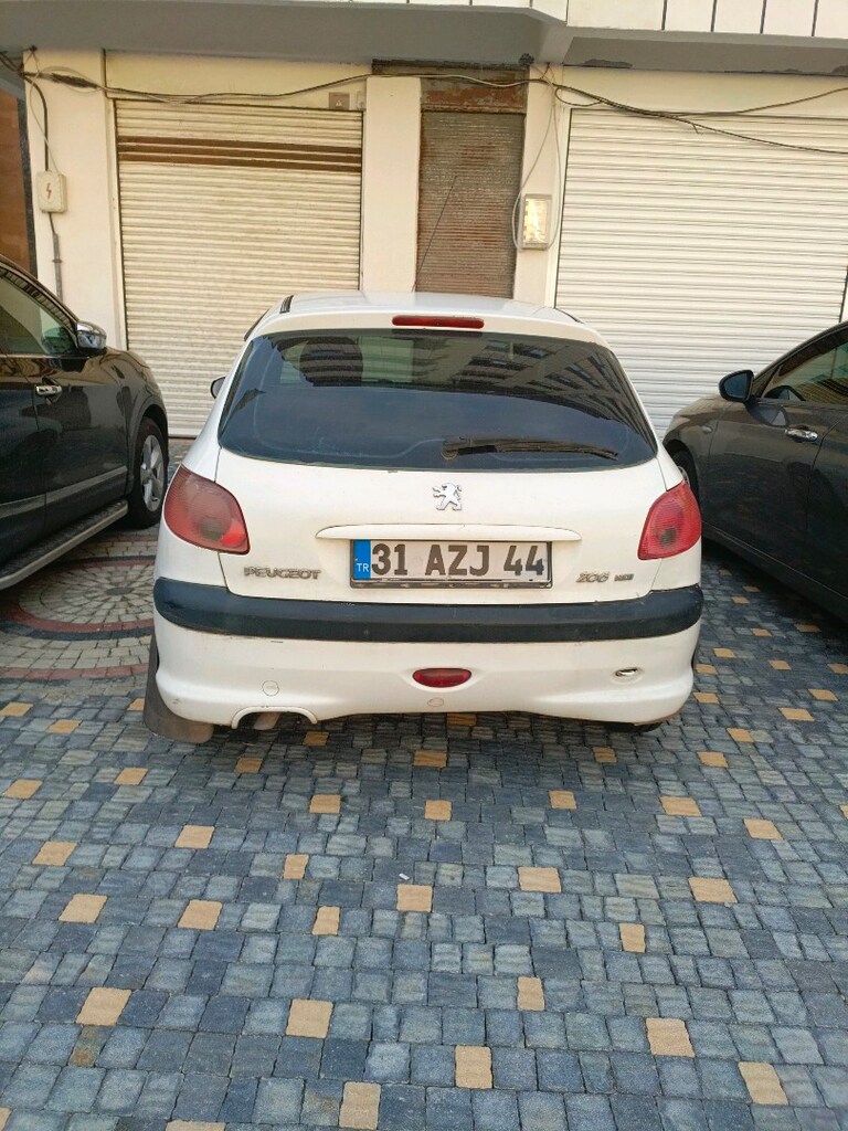 2006 model Peugeot 206 - 4