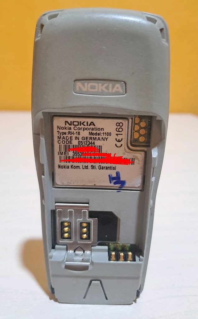 NOKIA 1100 / SIFIR TUŞ TAKIMI KAPAK / SIFIR BATARYA / SIFIR ŞARJ ALETİ - 11