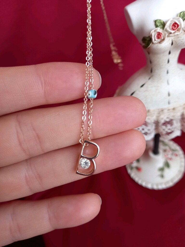 Kadın kolye B harf detaylı - 4