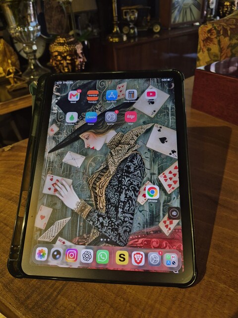 İPAD AİR 4.NESİL 64 GB WİFİ ÖZELLİKLİ ORJİNAL KUTULU HİÇ TAMİR GÖRMEDİ