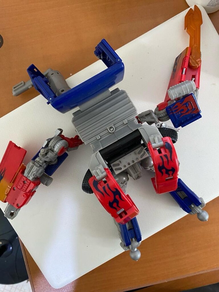 Transformers Optimus Prime Sesli Işıklı - 5