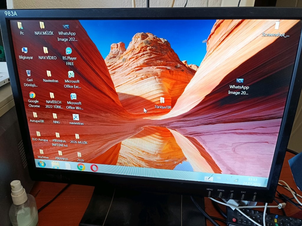 Datron Monitör 19" VGA kablolu Hatasız - 7