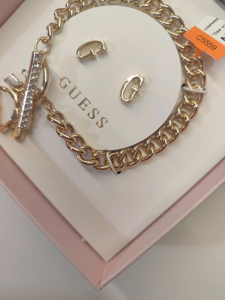 Orjinal Hediyelik Guess Charm Bileklik Küpe Set(Son ürün) — görsel 3/5