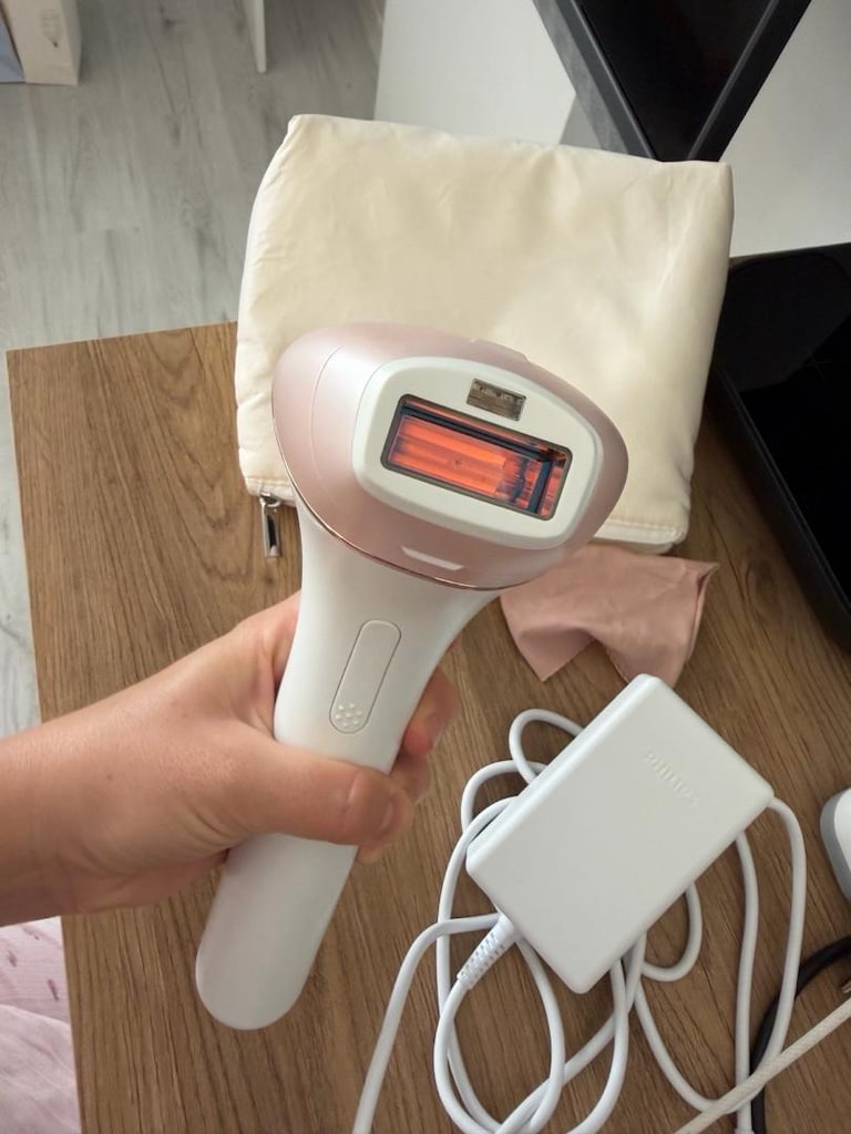 PHİLİPS LUMEA BRI9530 Lazer Cihazı Yüz Başlığı, Çantası, Şarj Adaptör - 5