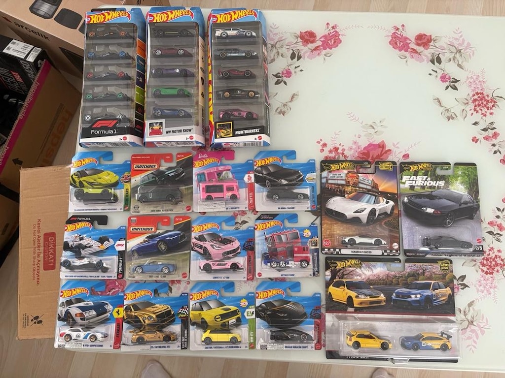 Hot wheels kolaksiyonu