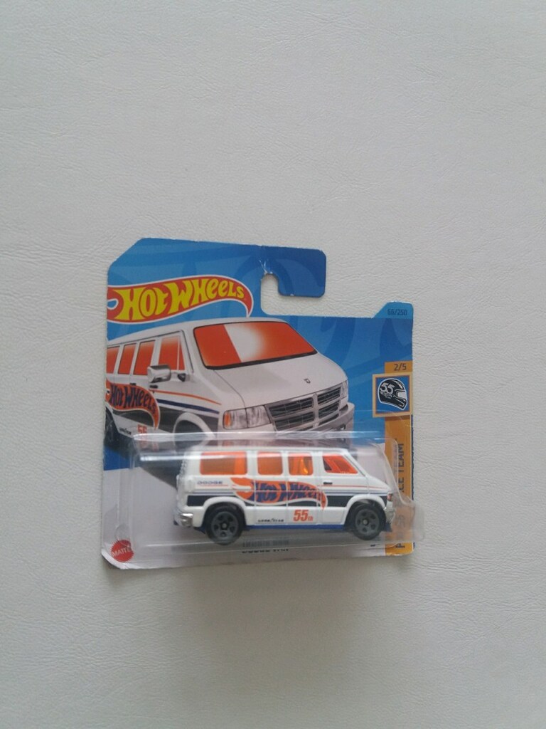Hotwheels oyuncak araba - 2