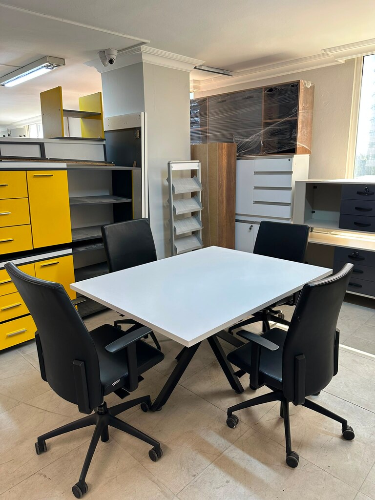 KLAS OFİS ÜSKÜDAR BEYAZ TOPLANTI MASASI - 110x140 CM - 2