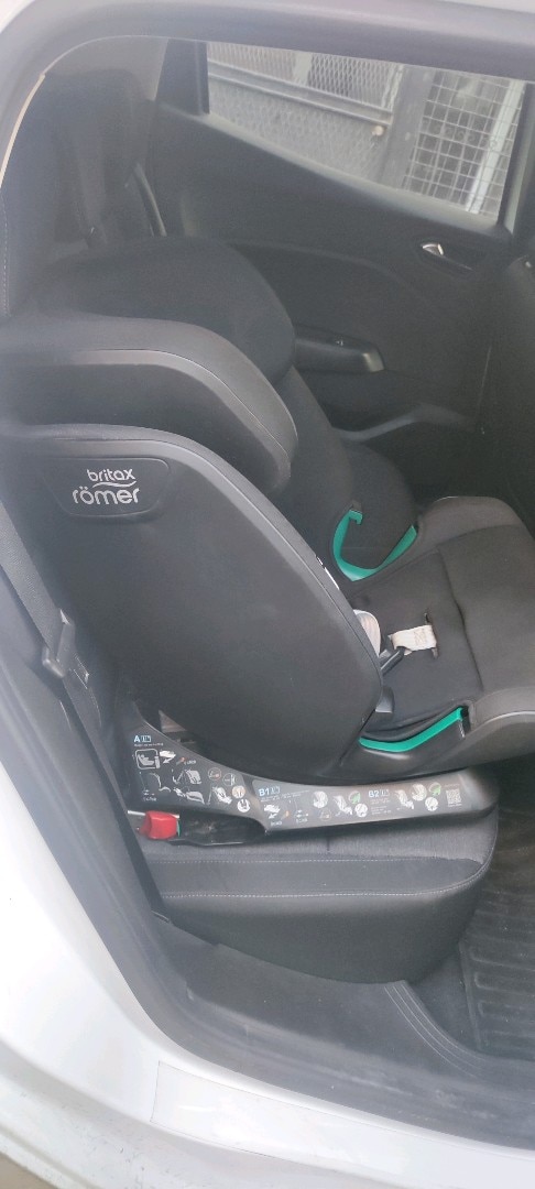 Britax-Römer Advansafix M I-Size İsofixli Oto Koltuğu - 2