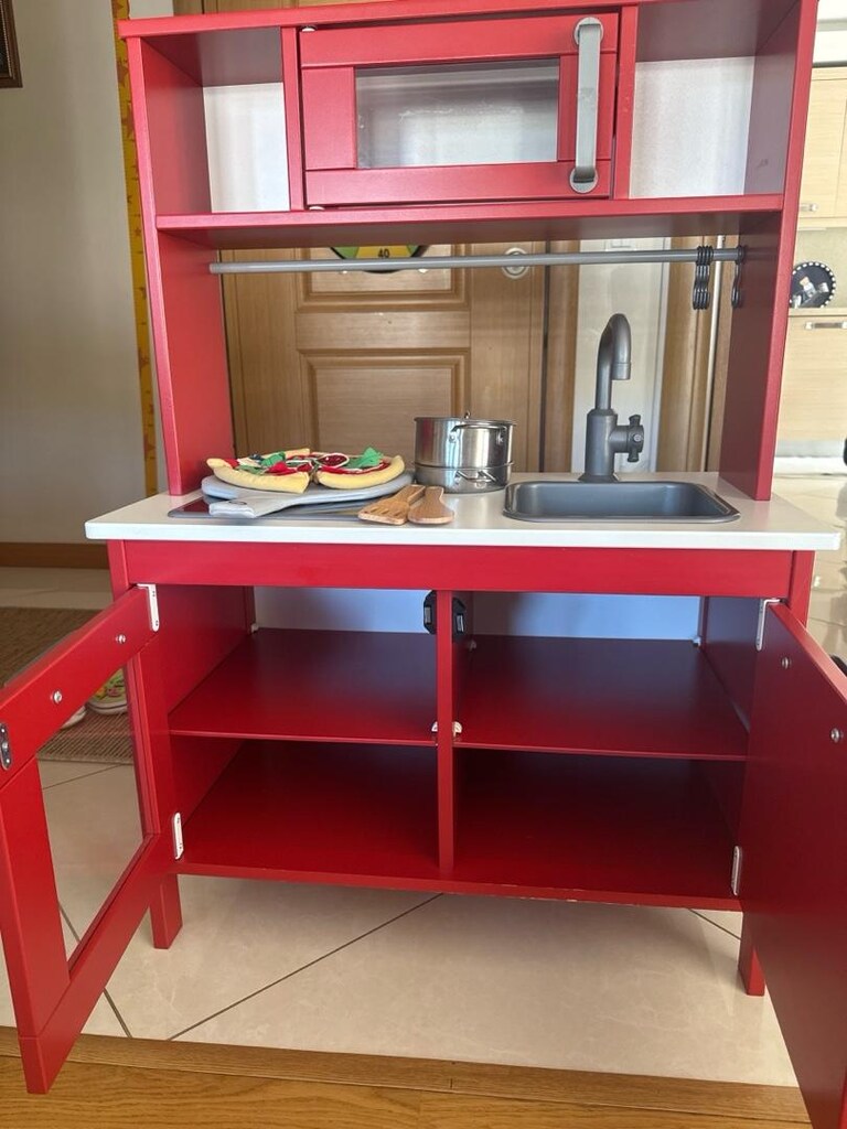 ikea kırmızı çocuk mutfağı - 2