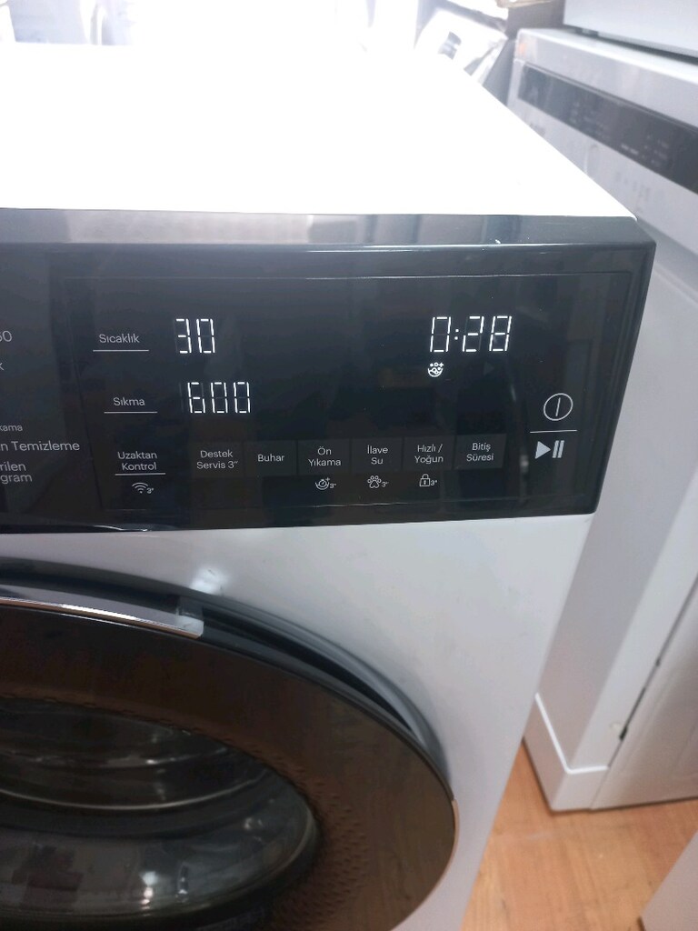 Sıfırdan Farksız 3 Yıllık Vifi Bağlantılı Grunding Çamaşır Makinesi! - 18