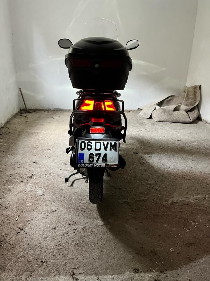 110 cc Scooter Yuki - 6