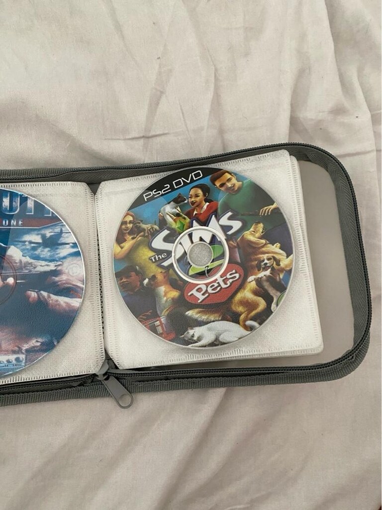 CD / DVD - 11