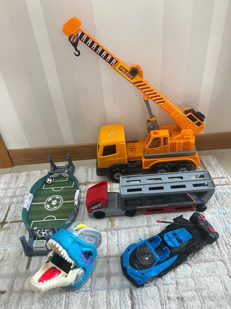 Oyuncak ( kumandali )Araba , Vinç, Pilli Trex , Taşıyıcı - 4
