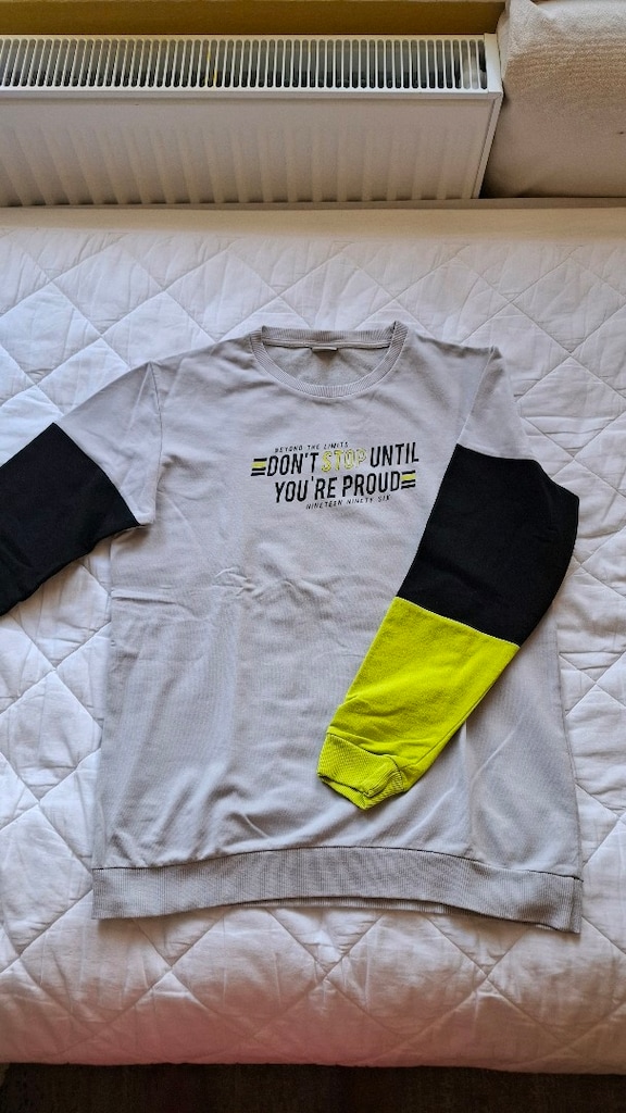Erkek çocuk sweatshirtler