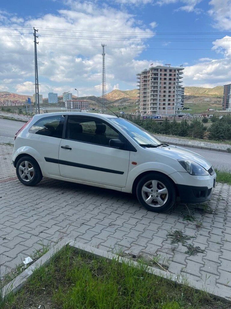 2006 Ford fiesta 1.4tdci confort camlı van makyajlı renk inci beyaz - 3