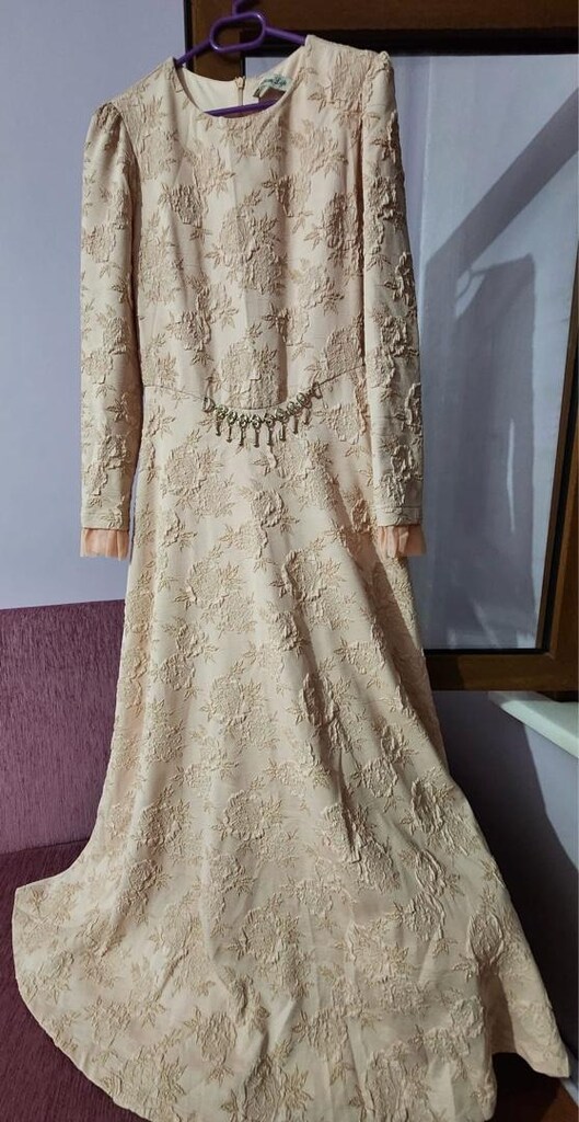 Bej Nakışlı Uzun Kollu Vintage Elbise — görsel 3/11
