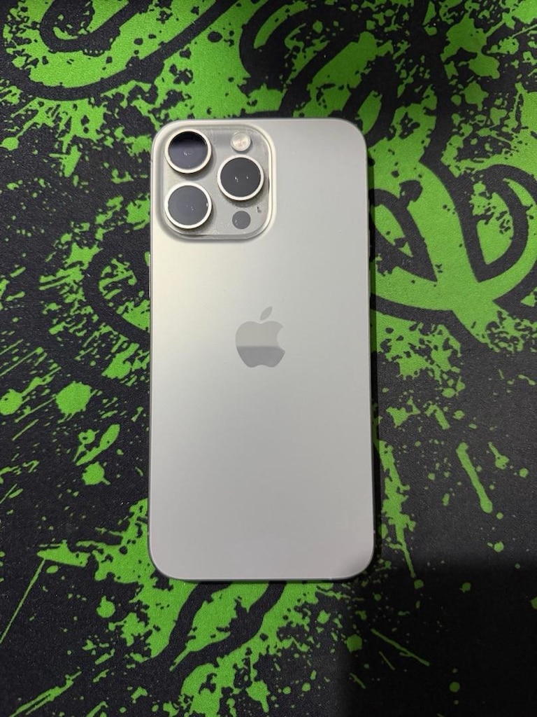 iPhone 15 Pro Max - 256 GB - YD