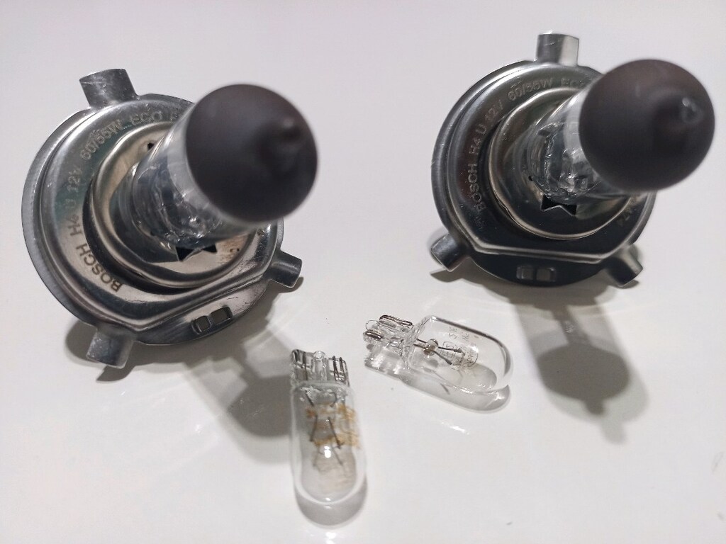FAR AMPULÜ 2 ADET+2 ADET T10 PARK AMPULÜ BOSH H4 U 12V 60/55 W ECO - 2