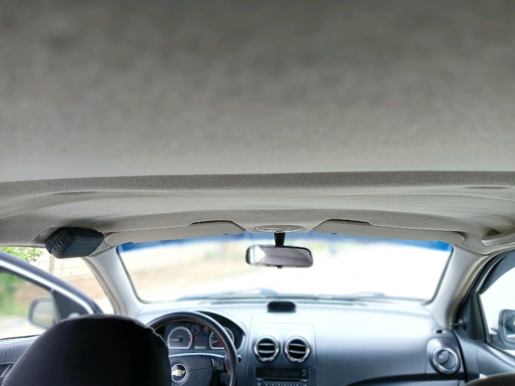 2012 model chevrolet aveo - 17