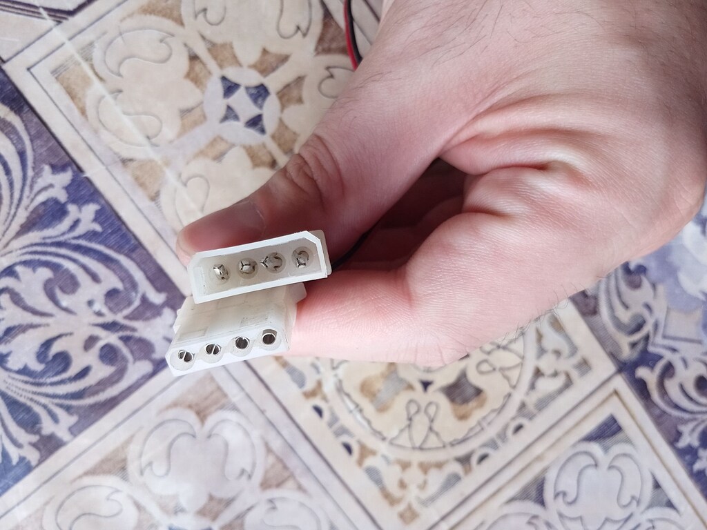 Gigabyte 6CM Kasa Fanı + Çoklayıcı - 3