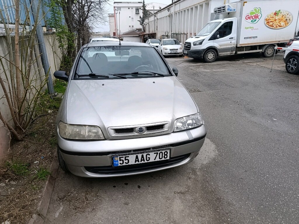 Fiat Albea - 4