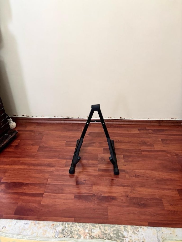 Gitar standı - 2