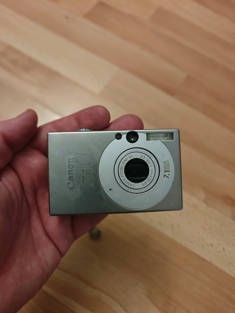 Canon fotoğraf makinesi. Çalışmıyor - 2