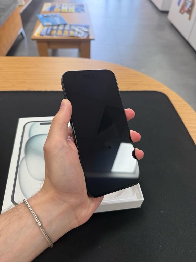 İphone 15 128 Gb Siyah Temiz - 6