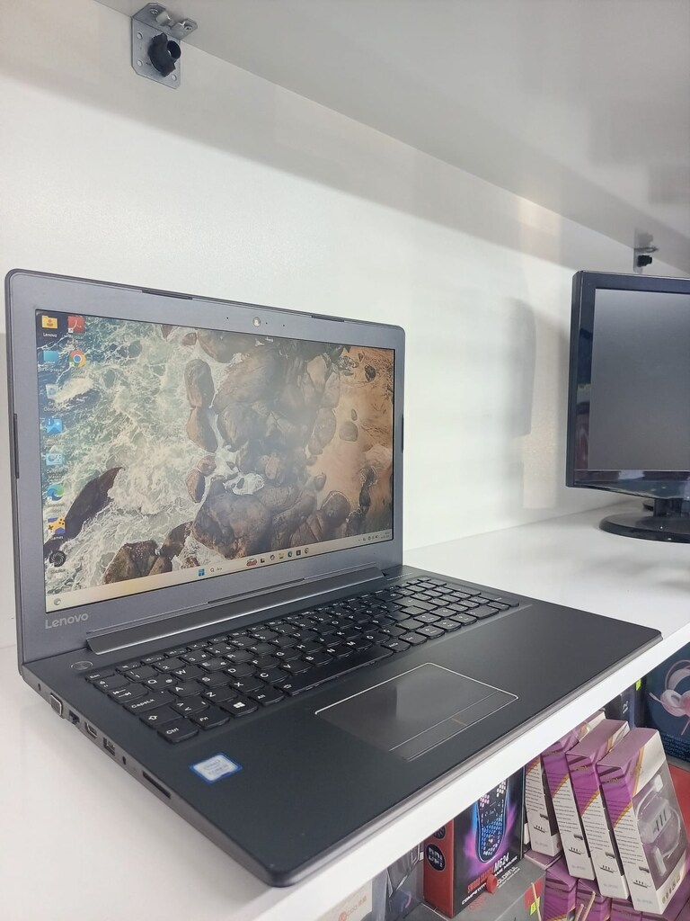 LENOVO İ5 7200U İŞLEMCİ + 2GB HARİCİ EKRAN KARTI + 8GB DDR4 RAM - 3